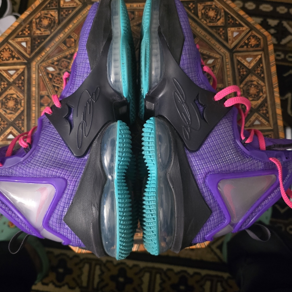 NIKE LEBRONS 19 SIZE 8.5 IN MENS - Picture 9 of 13